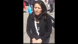 Luodong Massages Mexican Woman With Beautiful Black Hair