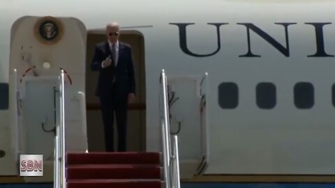 Something Fell Out of Biden While He Was Boarding Air Force One Today - 2732