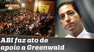 Rodrigo Maia e Chico Buarque em evento de apoio a Glenn Greenwald