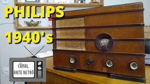 Rádio Philips de Madeira Valvulado Antigo - RELÍQUIA DE FAMÍLIA