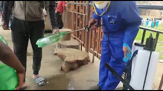 SOUTH AFRICA - Johannesburg - Covid-19 - Bontle Ke Botho clean up Campaign in Alexandra - Video (fAo)