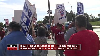 GM reinstates health care benefits for striking UAW members