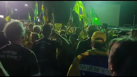 Patriotas Marchando na Resistência Civil