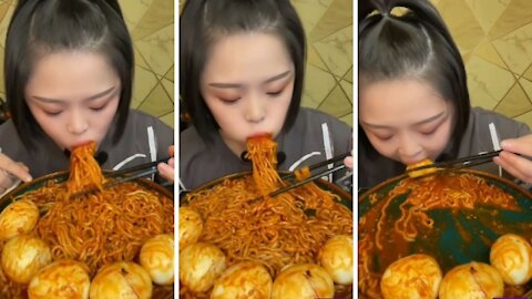 ASMR Eating EGG Noodles 🍜 Mukbang #8