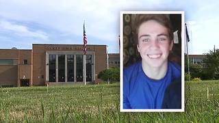 Stark County teen collapses, died working outside