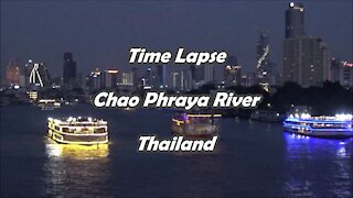Chao Phraya River in Bangkok (Time lapse)