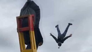 Catapulta humana acaba em BASE Jump!