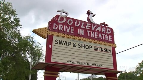 KCK public schools will hold graduation ceremonies at Boulevard Drive-In