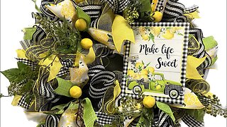 Lemon Spring/Summer Deco Mesh Wreath |Hard Working Mom |How to