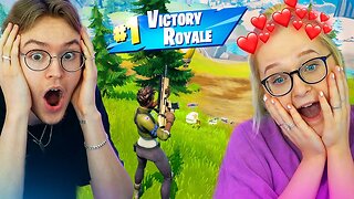 My Girlfriend Plays Fortnite for the FIRST TIME...