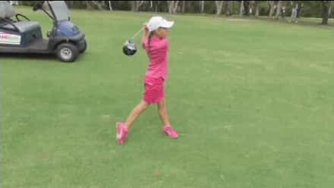 Tämä kuusivuotias tyttö on golfin seuraava tähti!