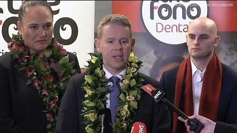 Chris Hipkins: "There was no compulsory vaccination, people made their own choices."