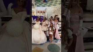 Meet the bride’s family