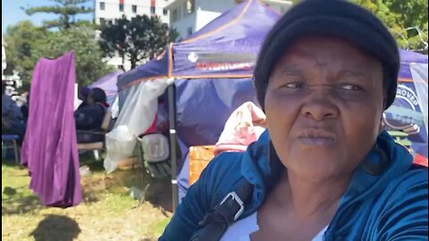 South Africa - Cape Town - backyard dwellers and homeless people (video) (ngR)