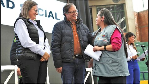 🎥Tenderas y Tenderos, Recibieron de manos del Presidente Gustavo Petro una “Capitalización Social” 👇