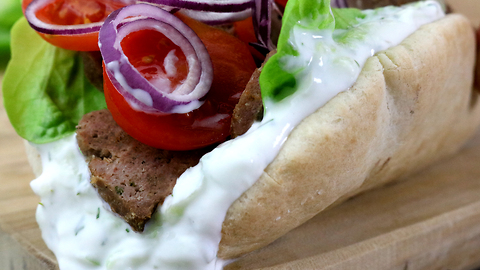 How to make a gyro-styled sandwich