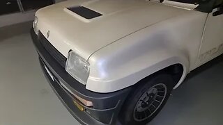 Renault Turbo 5 or Peugeot 205 Turbo 16 in stunning condition brand new [4k 60p]