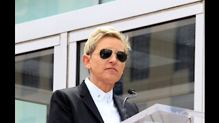 Ellen DeGeneres living with Courteney Cox