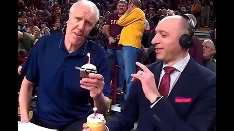 NBA Legend And TV Announcer Bill Walton Has Died Of Cancer At The Age Of 71