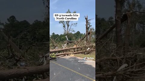 #tornado touchdown in NC look at the damage. 🌪️🌧️⛈️⚡