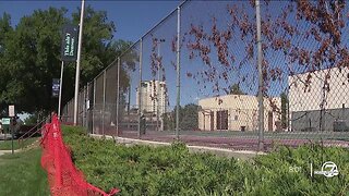 Glendale City Council unanimously votes to ban pickleball on tennis courts