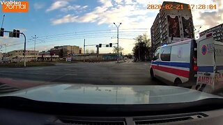 ambulance forgets to close doors