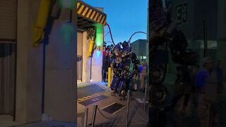 Welcome Freedom Fighters! Optimus Prime at Universal Studios Orlando - Rodimusbill Short