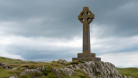 Anti and pre-Christian use of the cross