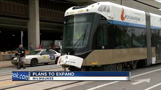 Mayor Barrett plans to expand streetcar track
