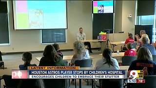 George Springer visits Cincinnati Children's