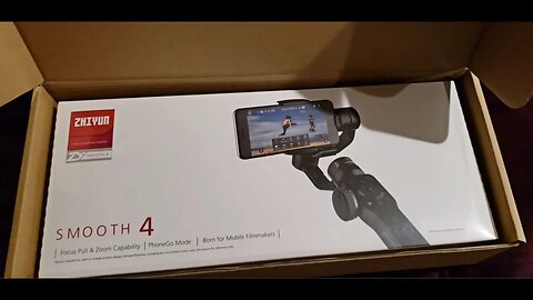 Zhiyun Smooth 4 First Look