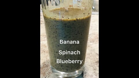 Blueberry Spinach Banana smoothie