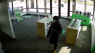 Cricket Wireless armed robbery video 1