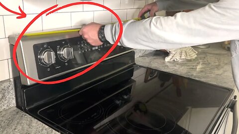 The GENIUS "behind your stove" idea no one thinks of!