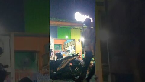 Senja Tengelam, Malam Menjelang, Kemana Gadis Impian Menghilang