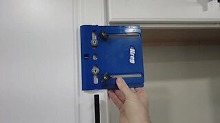 how to install cabinet hardware with a kreg jig