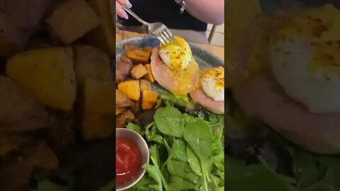 Egg Dribble ritchie #sfmcollective #shorts #foodie #eggs #food #vlog #eats #foodblogger #2022
