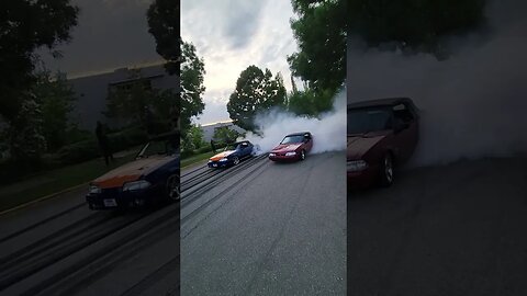 TWIN FOX BODY MUSTANGS DO GIANT SMOKE SHOW !