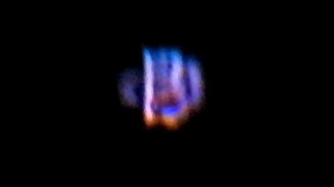 17.12.2021 (0030) - NEUK - Close-up of Sirius, through a Nikon P1000
