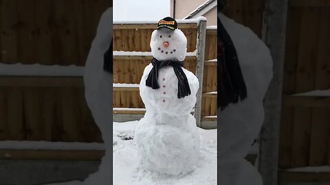 How to build a snowman with style