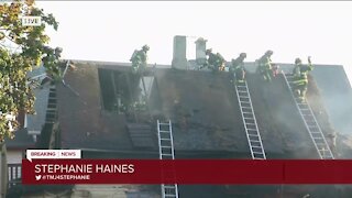 16 people displaced after 3 Milwaukee homes catch fire