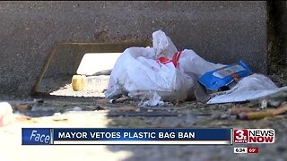 Mayor Vetoes Plastic Bag Ban