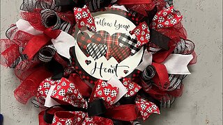 How to Make a Black, White and Red Valentines Deco Mesh Wreath |Hard Working Mom |How to