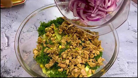 If you have potatoes and canned tuna at home♨️ It's so delicious salad recipe😋