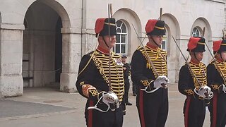 Big boss just arrived #horseguardsparade