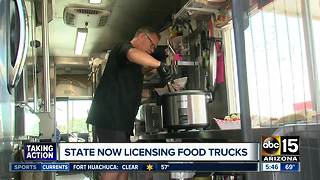 Governor passes law to help Arizona food trucks