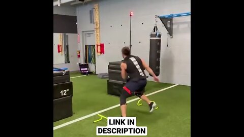 🔥EXPLOSIVE HURDLE CROSSOVER TO PLYO JUMP USING THE SPEED TRAINING BANDS 🔥🚀 #Shorts