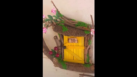 Making a little mid-week magic 🪄 4 ourselves..... a Little Yellow 💛 fairy Door!