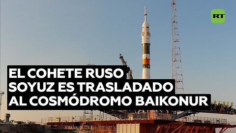 Trasladan el cohete Soyuz a la plataforma de lanzamiento de Baikonur