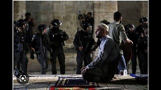 Hundreds of injuries among worshipers after Israeli soldiers stormed Al-Aqsa Mosque